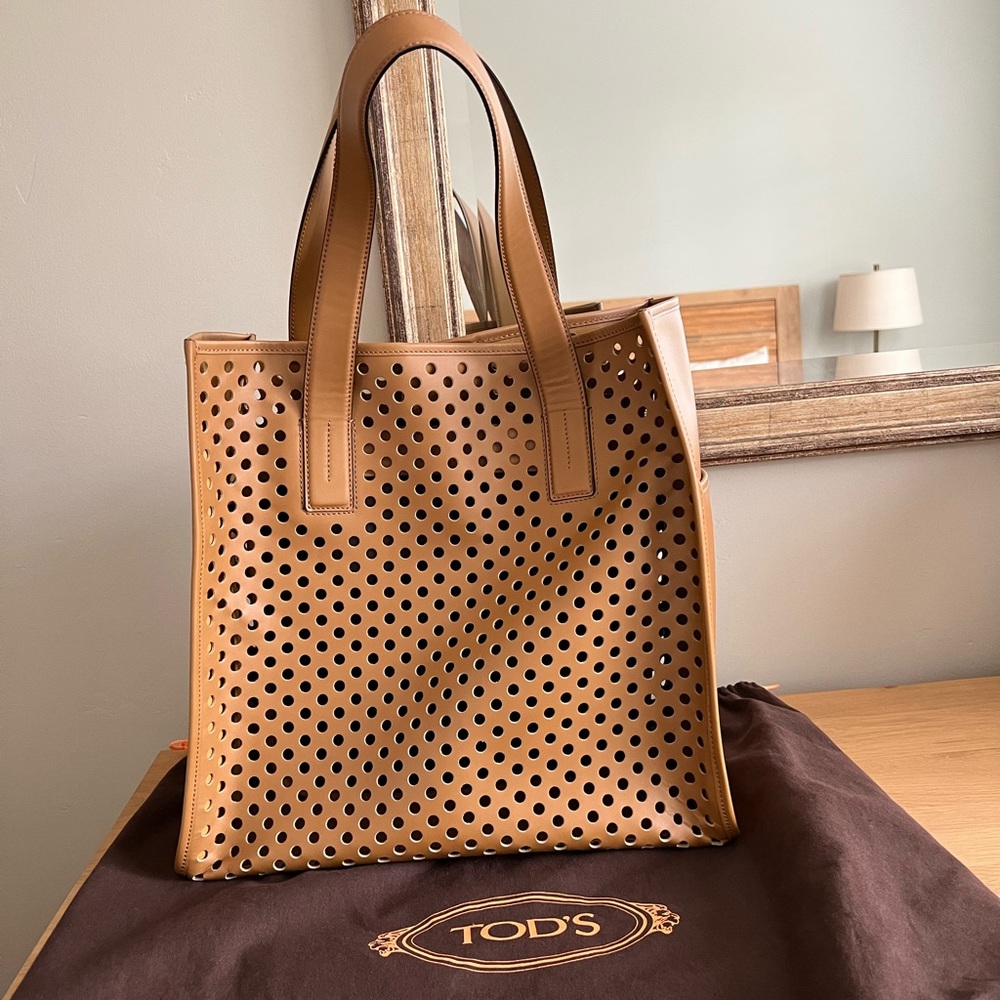 Brand New Tod’s Nude Brown Leather Tote Bag
